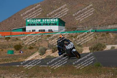 media/Apr-19-2025-AHRMA (Sat) [[3d98ca3309]]/Practice/Group 4/Turn 6/